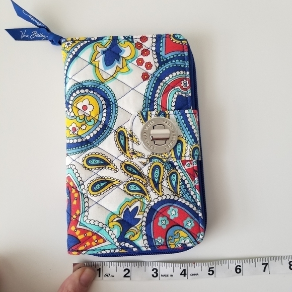 NWOT Vera Bradley Turn Lock Wallet Marina Paisley Print White/Red/Blue - Picture 3 of 9